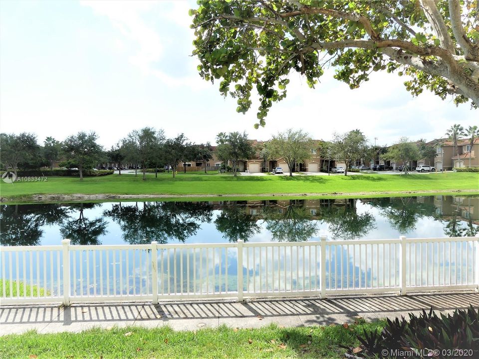 Vendido Recientemente: $135,000 (1 camas, 1 baños, 813 Pies cuadrados)