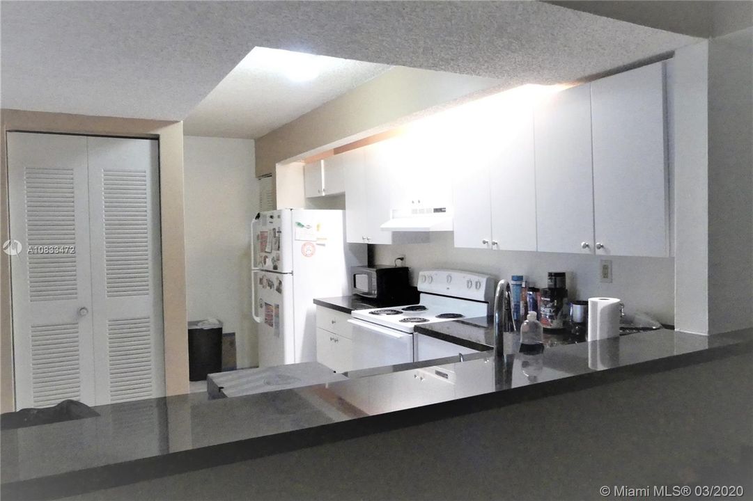 Vendido Recientemente: $135,000 (1 camas, 1 baños, 813 Pies cuadrados)