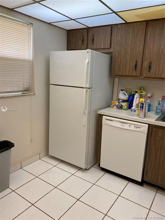 kitchen - appliances good condition