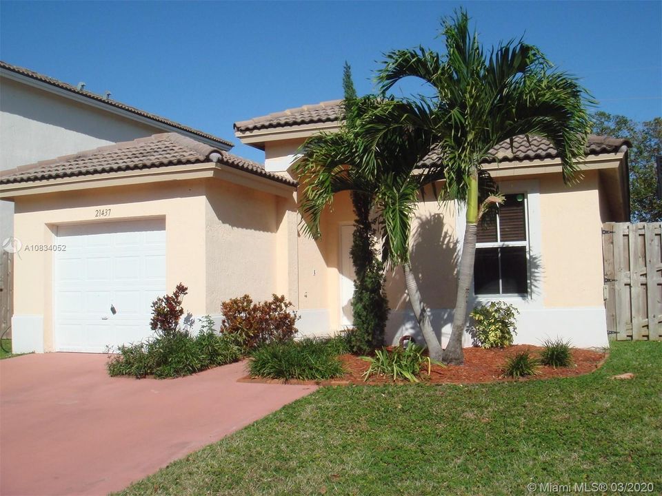 Recently Sold: $259,000 (2 beds, 2 baths, 1030 Square Feet)