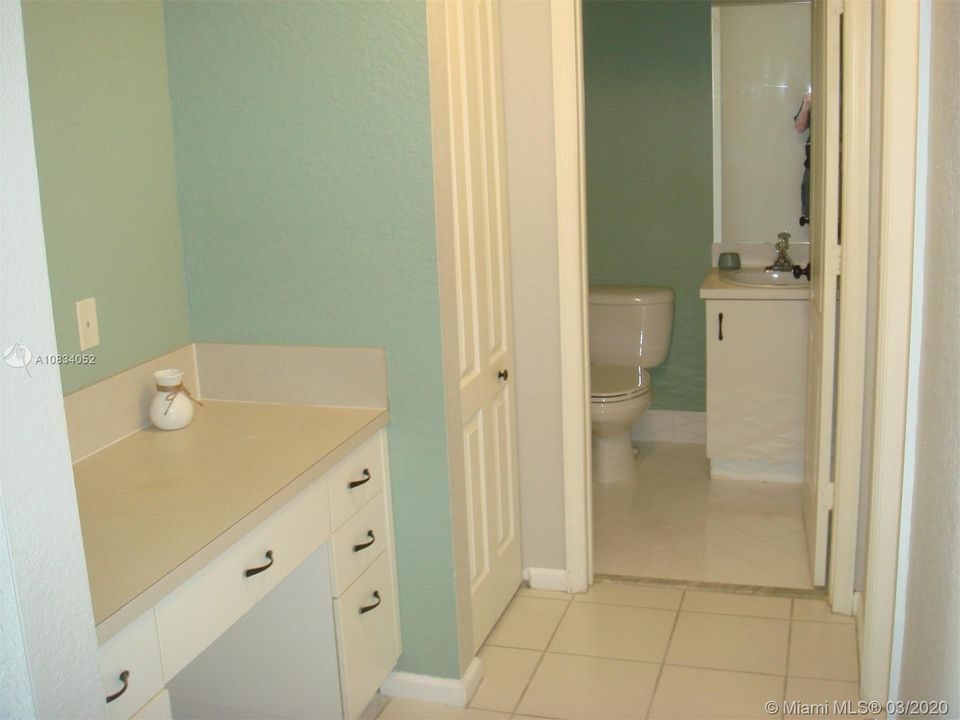 Recently Sold: $259,000 (2 beds, 2 baths, 1030 Square Feet)