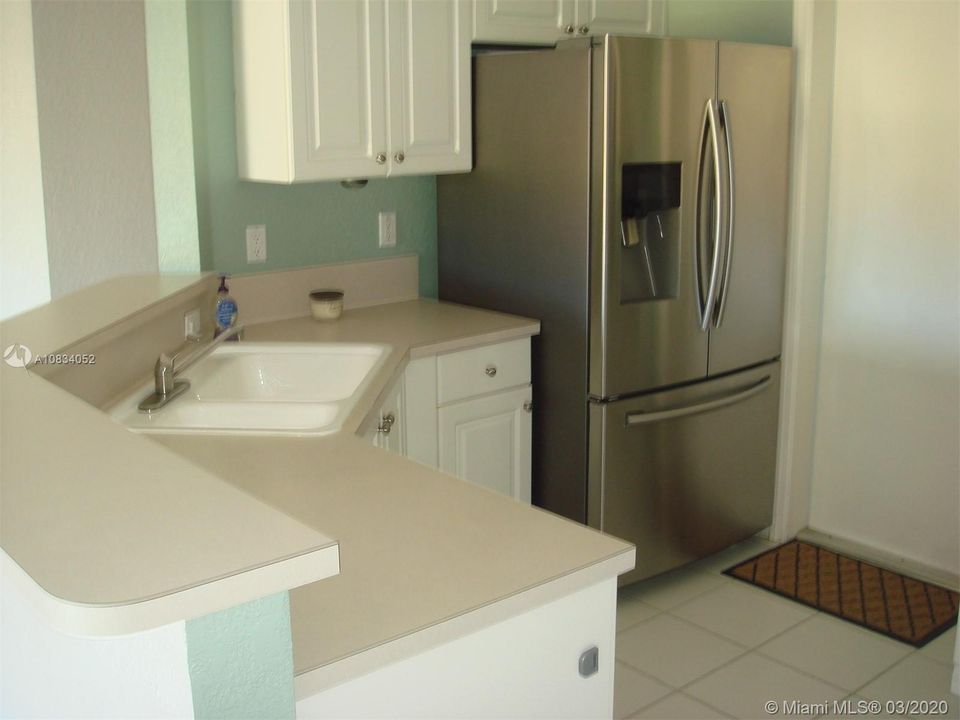 Recently Sold: $259,000 (2 beds, 2 baths, 1030 Square Feet)