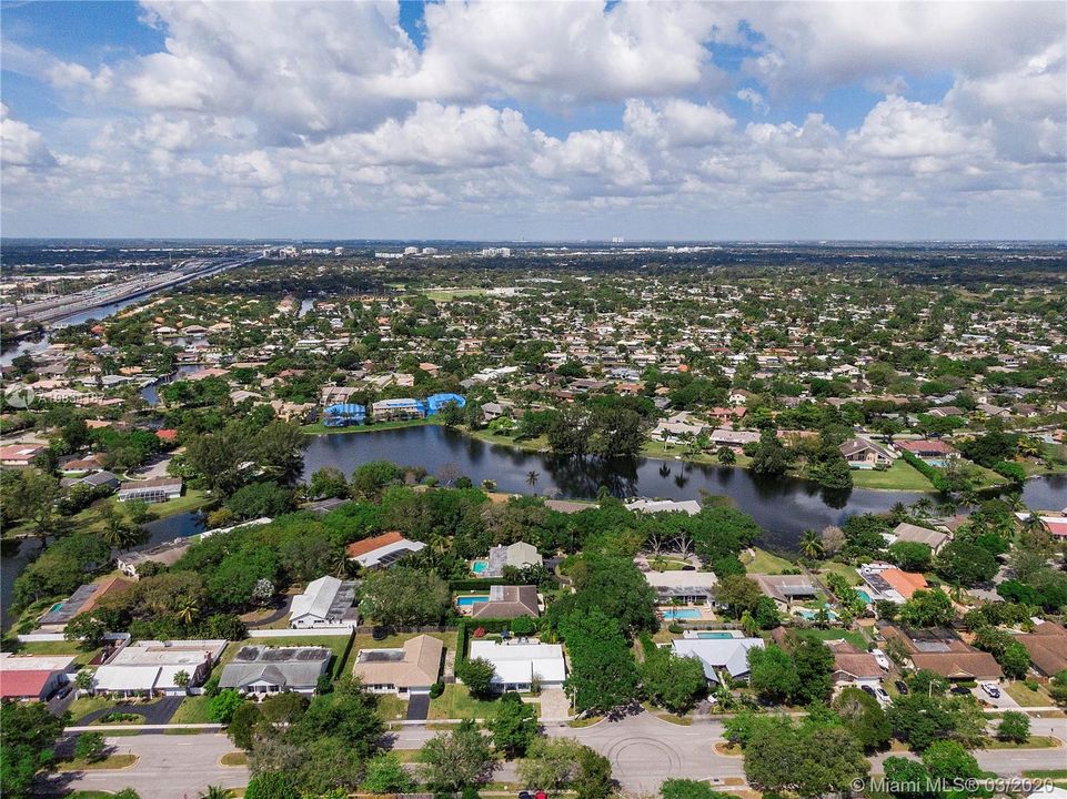 Recently Sold: $510,000 (4 beds, 2 baths, 2555 Square Feet)