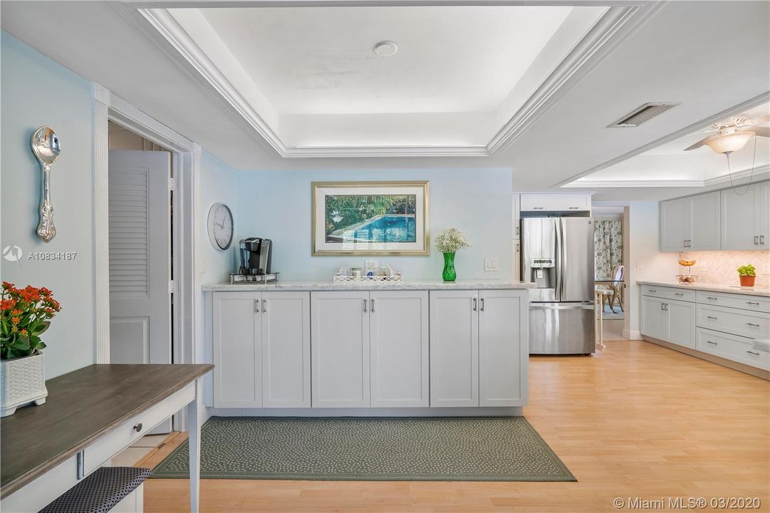 Recently Sold: $510,000 (4 beds, 2 baths, 2555 Square Feet)