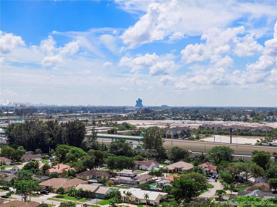 Recently Sold: $510,000 (4 beds, 2 baths, 2555 Square Feet)