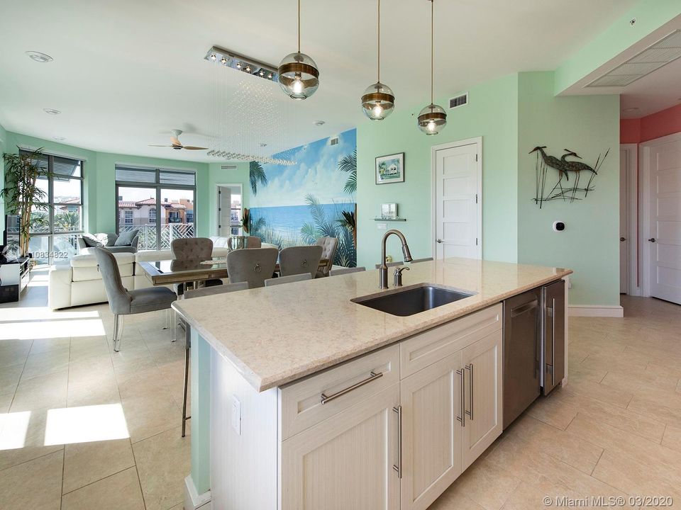 Recently Sold: $995,000 (3 beds, 3 baths, 2180 Square Feet)