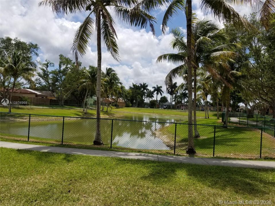 Recently Rented: $1,495 (3 beds, 2 baths, 1099 Square Feet)
