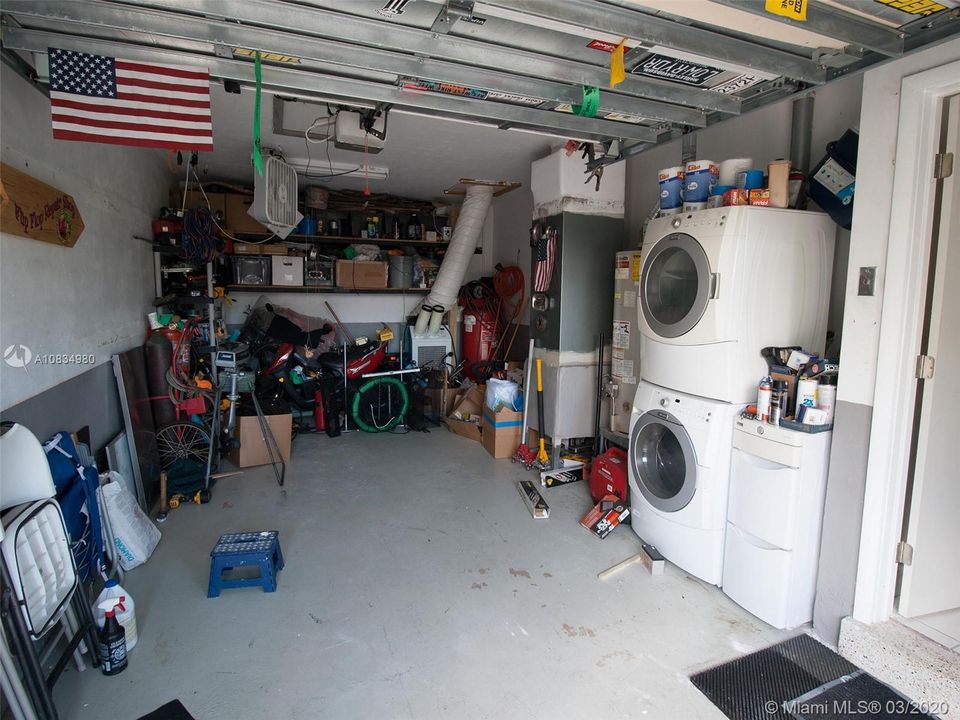 Recently Rented: $2,250 (3 beds, 2 baths, 1559 Square Feet)