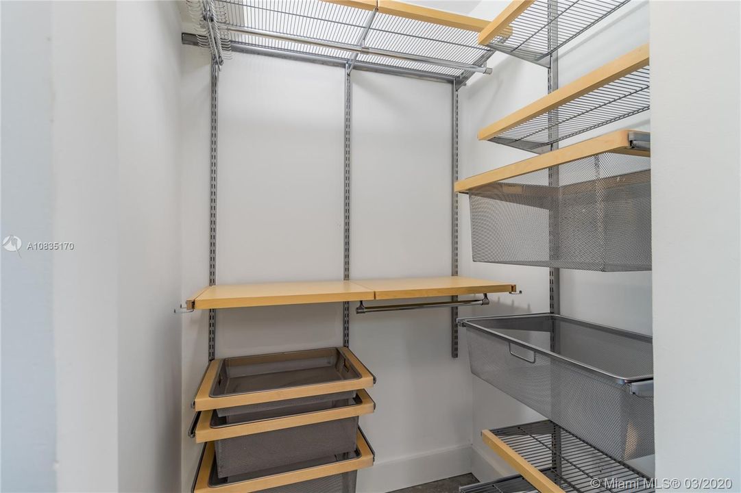 Недавно арендовано: $3,500 (2 спален, 2 ванн, 1444 Квадратных фут)