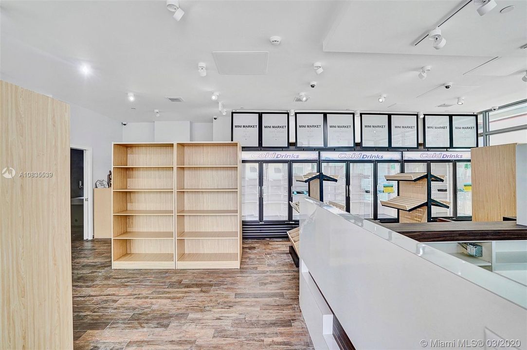 最近售出: $8,500 (0 贝兹, 0 浴室, 0 平方英尺)