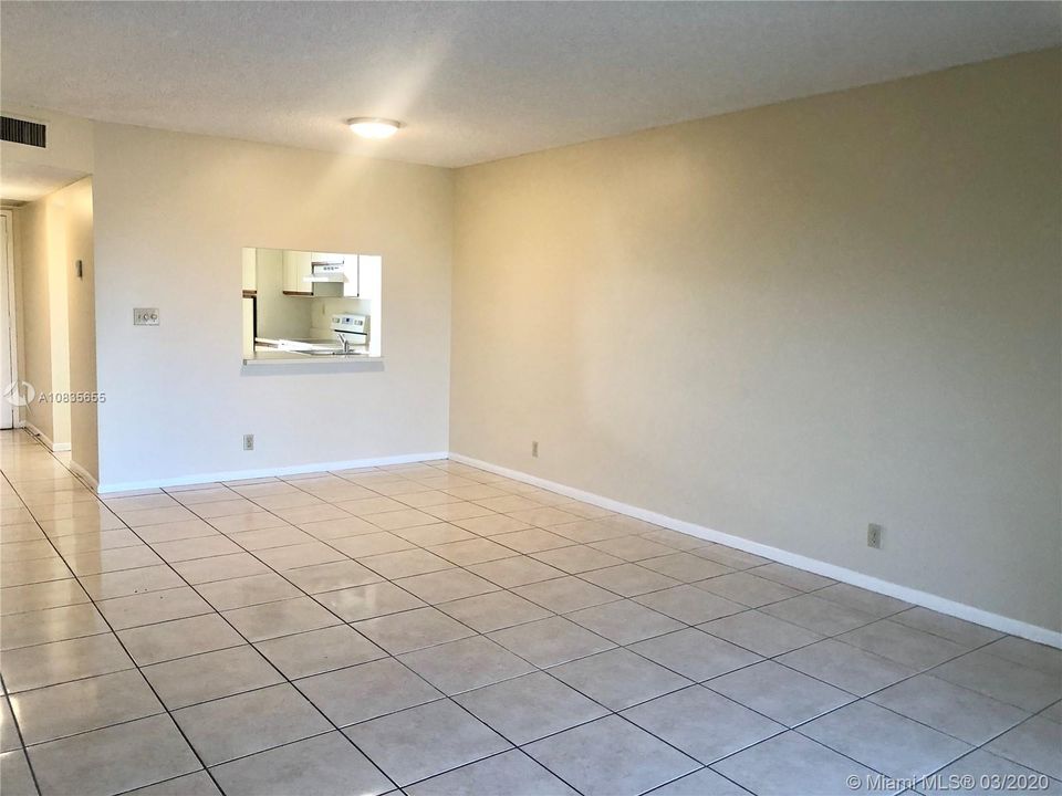 Recently Sold: $143,000 (2 beds, 2 baths, 1070 Square Feet)