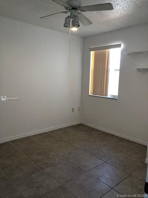Recently Rented: $1,895 (3 beds, 2 baths, 1308 Square Feet)