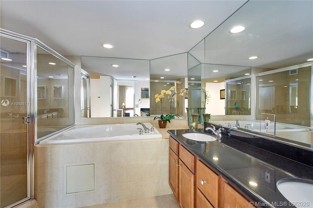 最近租的: $3,750 (2 贝兹, 2 浴室, 1750 平方英尺)
