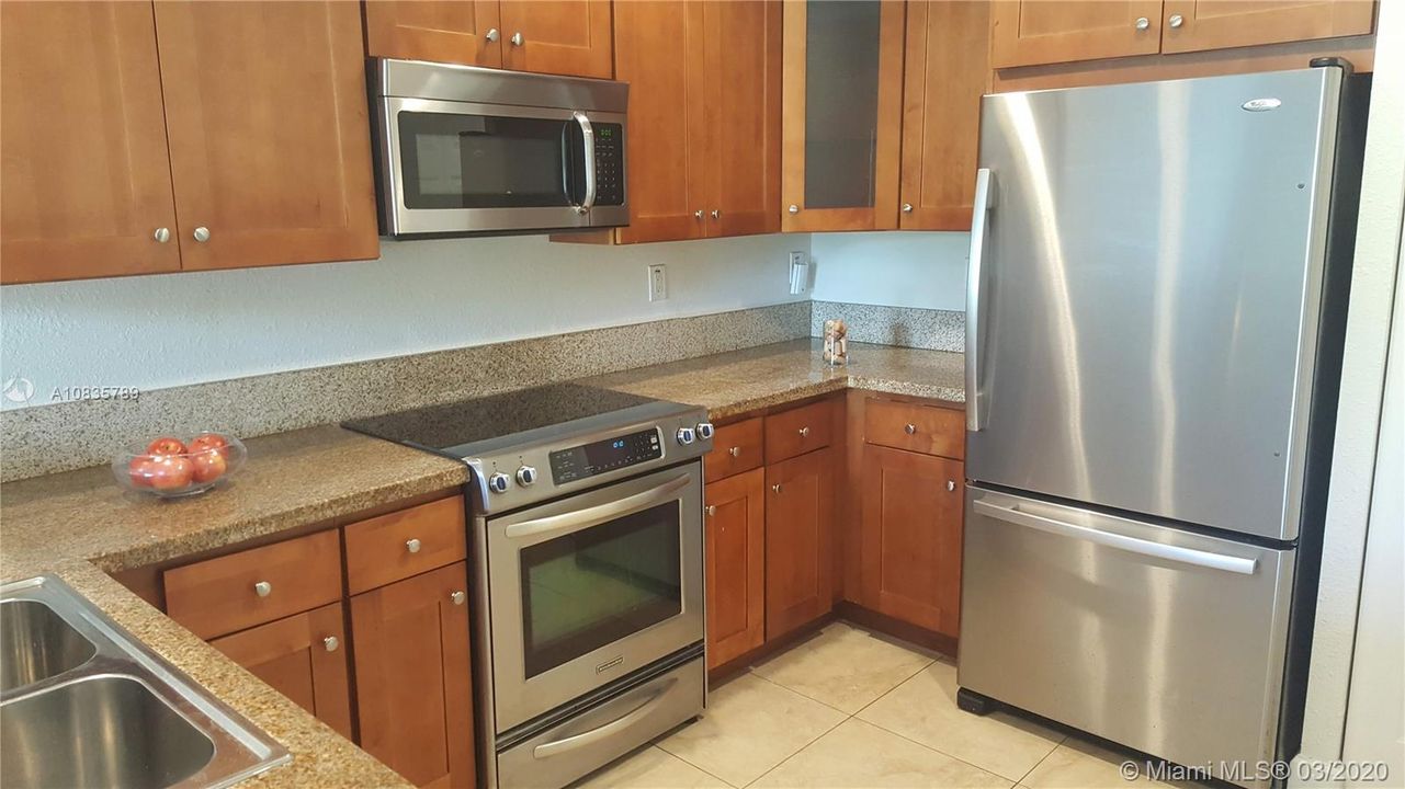 最近租的: $2,650 (3 贝兹, 3 浴室, 2001 平方英尺)