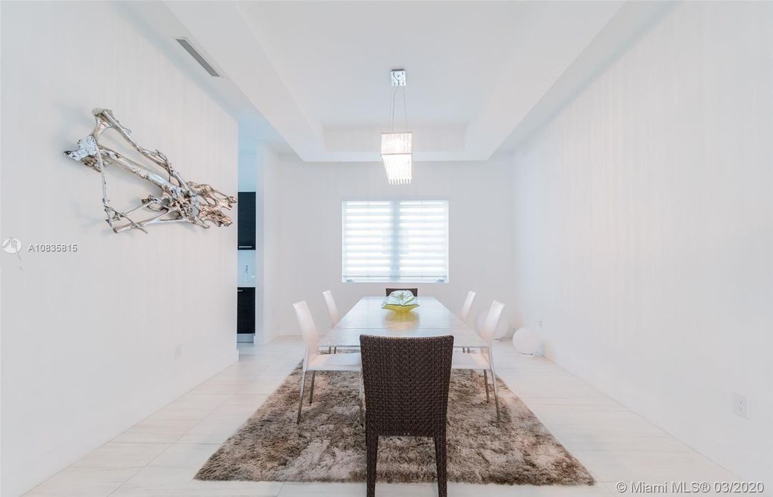 Recently Rented: $5,800 (5 beds, 4 baths, 3844 Square Feet)