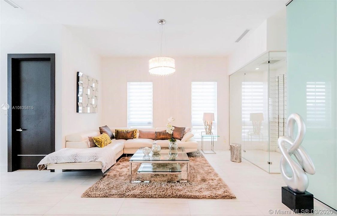 Recently Rented: $5,800 (5 beds, 4 baths, 3844 Square Feet)
