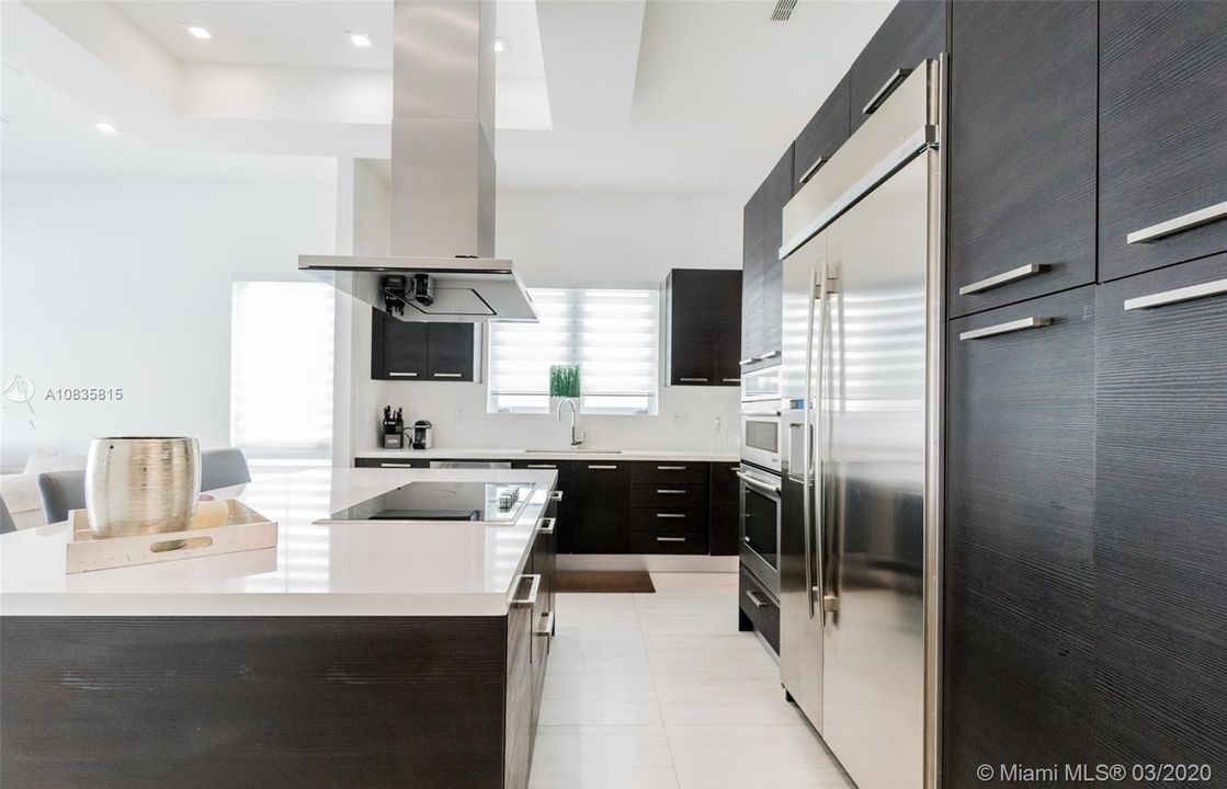 Recently Rented: $5,800 (5 beds, 4 baths, 3844 Square Feet)