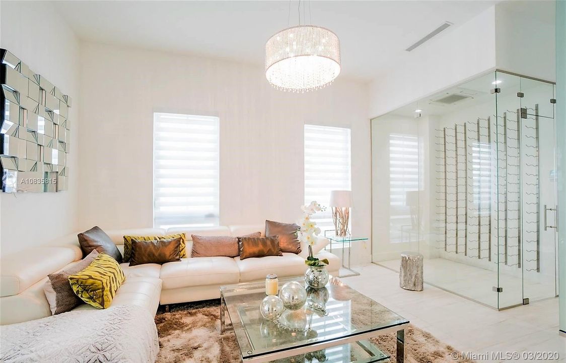 Recently Rented: $5,800 (5 beds, 4 baths, 3844 Square Feet)