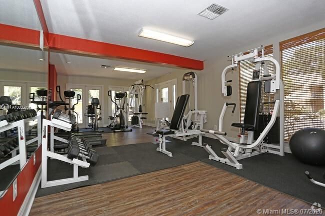 Recently Rented: $1,100 (2 beds, 2 baths, 1200 Square Feet)