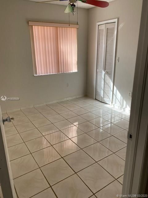 Recently Rented: $2,100 (4 beds, 2 baths, 1542 Square Feet)
