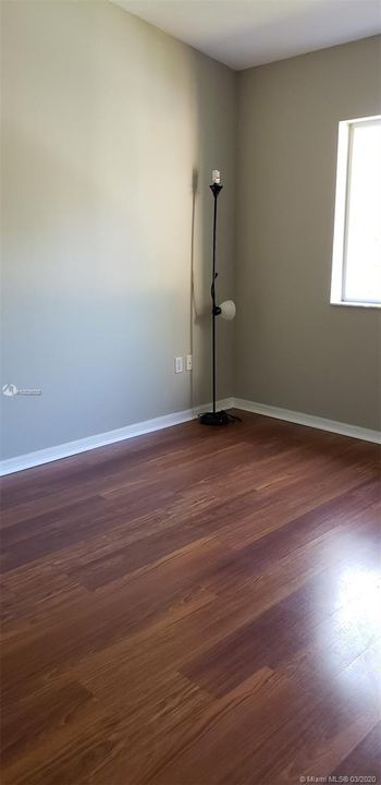 Recientemente alquilado: $1,650 (3 camas, 2 baños, 1170 Pies cuadrados)