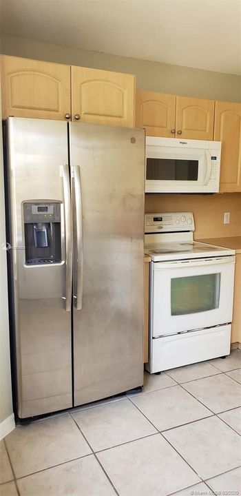 Recientemente alquilado: $1,650 (3 camas, 2 baños, 1170 Pies cuadrados)