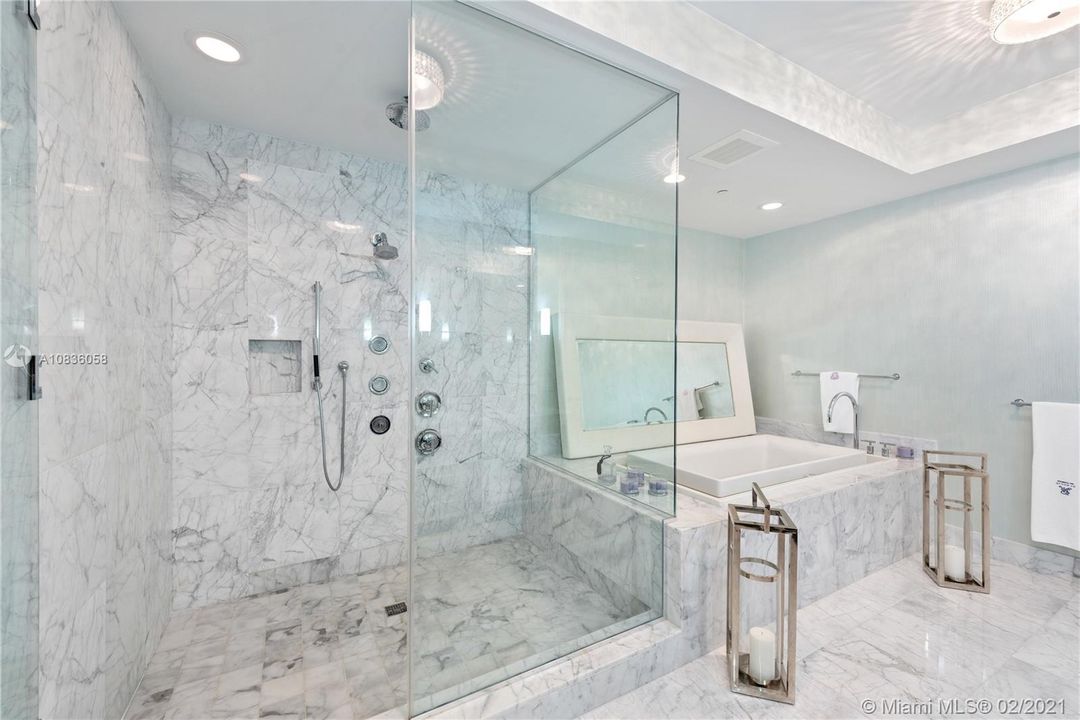 最近租的: $15,500 (2 贝兹, 2 浴室, 1785 平方英尺)