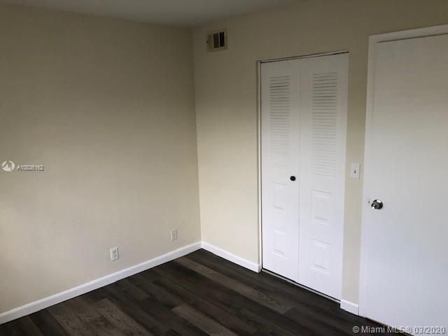 Recently Rented: $1,200 (2 beds, 2 baths, 886 Square Feet)