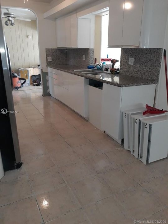 Recently Rented: $2,450 (3 beds, 2 baths, 2247 Square Feet)