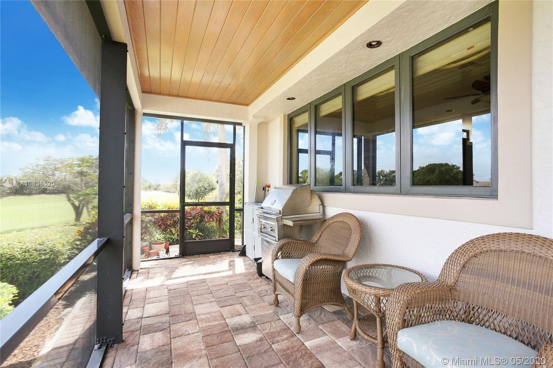 Additional space for barbecue