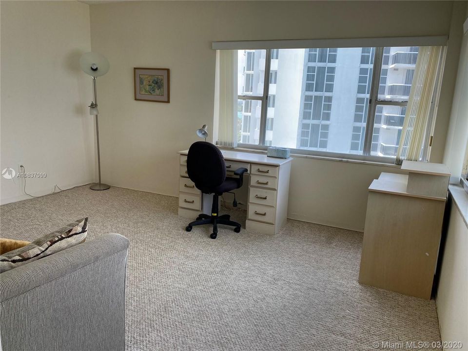 Den or 2nd Bedroom