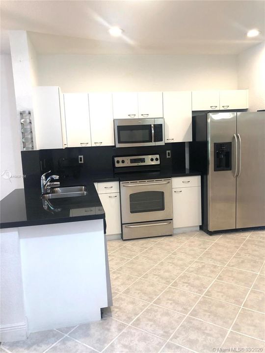 Recently Sold: $314,000 (2 beds, 2 baths, 1155 Square Feet)