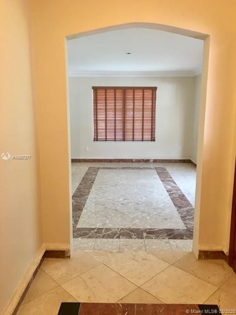 Recently Rented: $5,800 (4 beds, 3 baths, 3902 Square Feet)