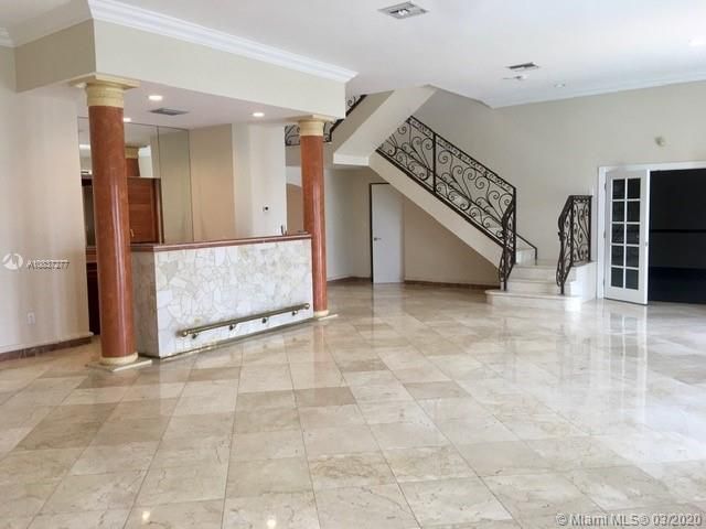Recently Rented: $5,800 (4 beds, 3 baths, 3902 Square Feet)