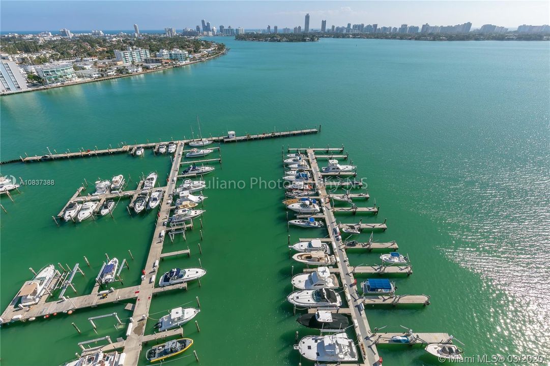 Vendido Recientemente: $320,000 (2 camas, 2 baños, 1030 Pies cuadrados)