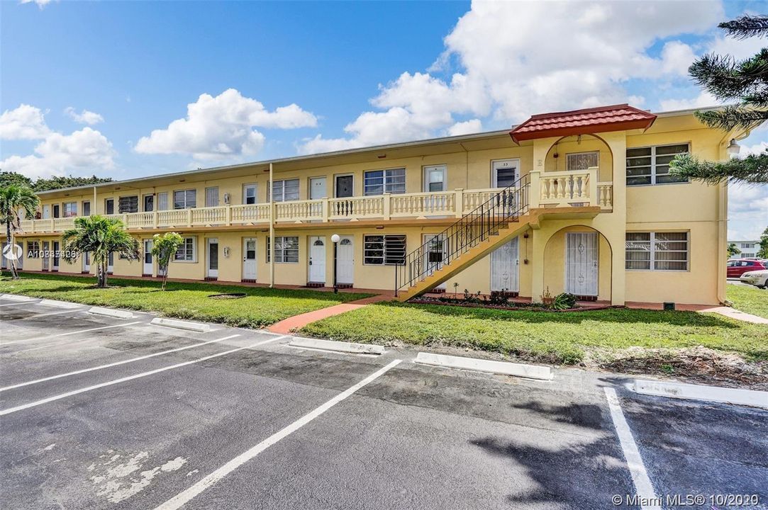 Recently Sold: $58,999 (1 beds, 1 baths, 752 Square Feet)