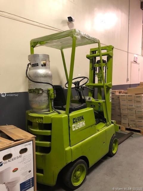 Недавно продано: $320,000 (0 спален, 0 ванн, 2395 Квадратных фут)