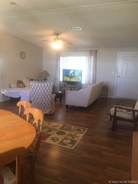 Recently Sold: $139,000 (3 beds, 2 baths, 1568 Square Feet)