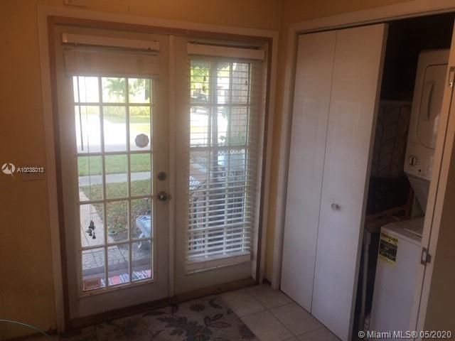 Recently Sold: $139,000 (3 beds, 2 baths, 1568 Square Feet)