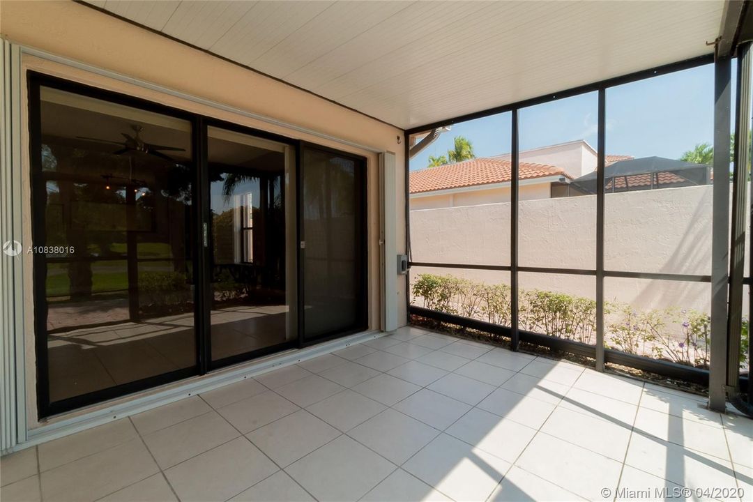 Recientemente alquilado: $2,350 (3 camas, 2 baños, 1367 Pies cuadrados)