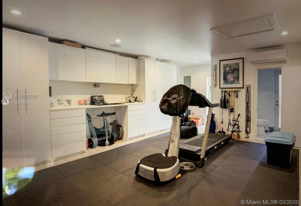 Garage converted, with pool bathroom