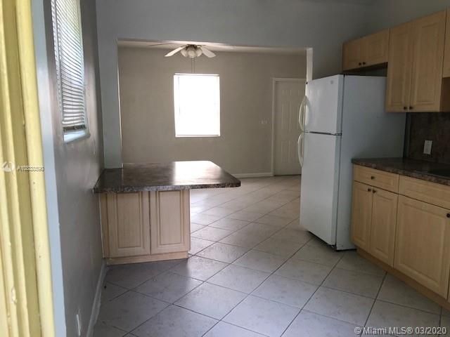 Recently Sold: $184,900 (2 beds, 1 baths, 720 Square Feet)
