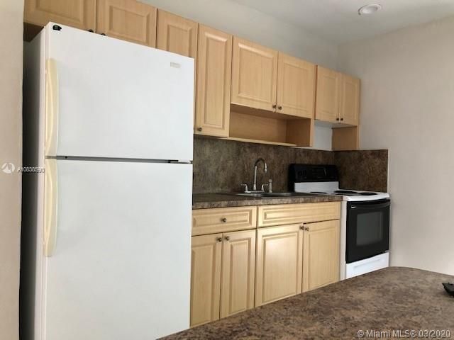 Recently Sold: $184,900 (2 beds, 1 baths, 720 Square Feet)