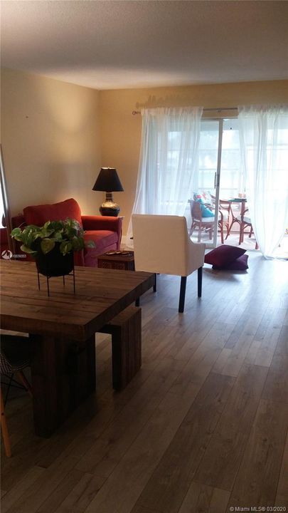 Recently Sold: $69,000 (2 beds, 1 baths, 750 Square Feet)