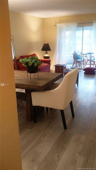Recently Sold: $69,000 (2 beds, 1 baths, 750 Square Feet)