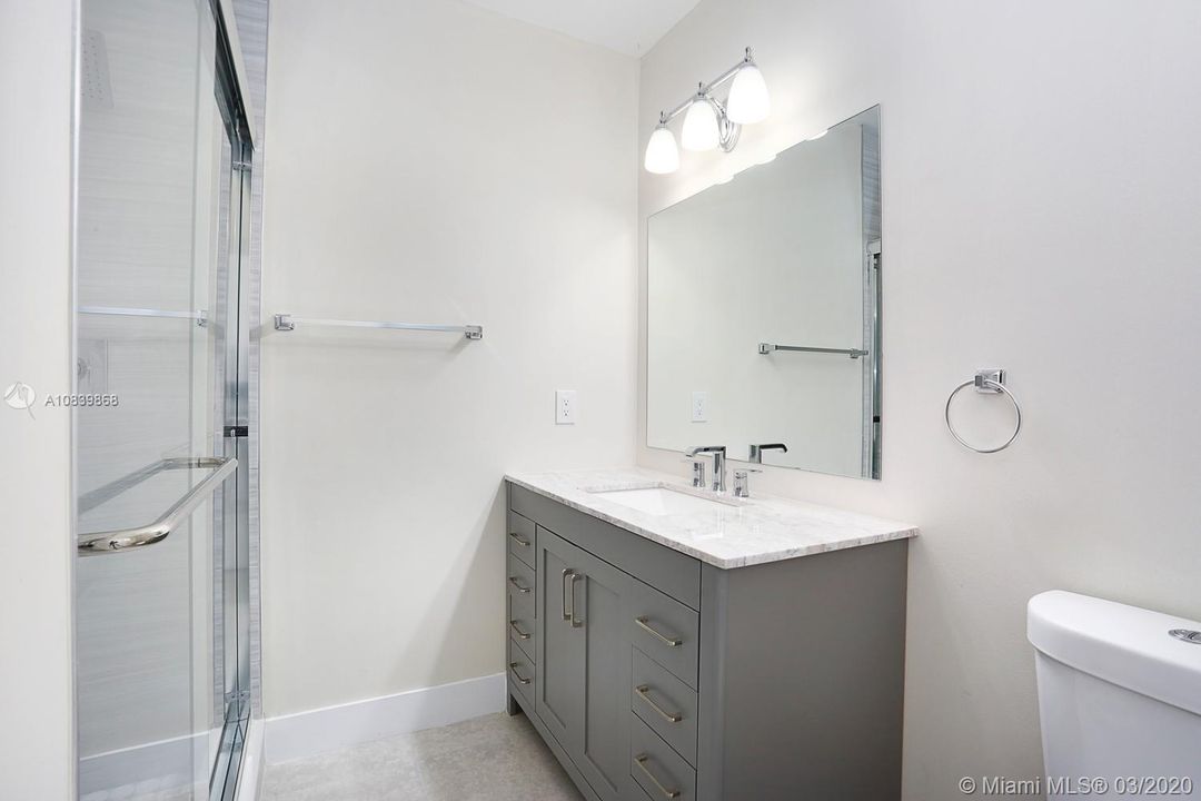 Recientemente alquilado: $3,000 (2 camas, 2 baños, 1400 Pies cuadrados)