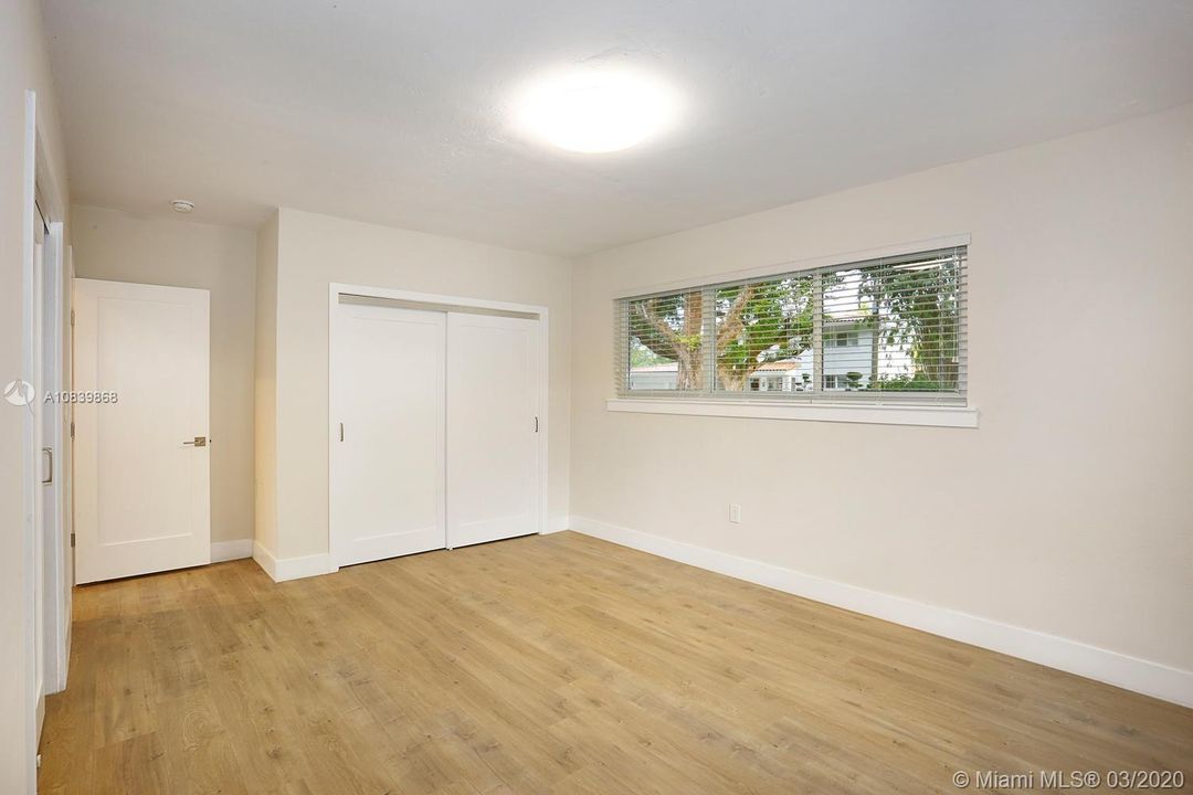 Recientemente alquilado: $3,000 (2 camas, 2 baños, 1400 Pies cuadrados)