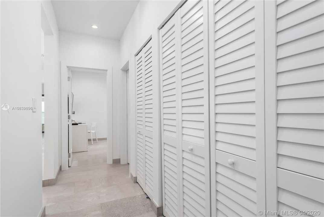 Recientemente alquilado: $25,000 (3 camas, 2 baños, 2464 Pies cuadrados)