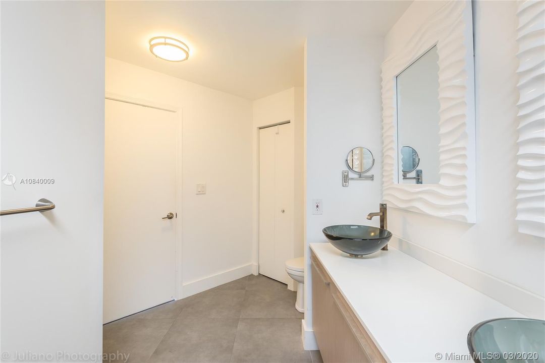 Recently Rented: $3,300 (3 beds, 2 baths, 1856 Square Feet)