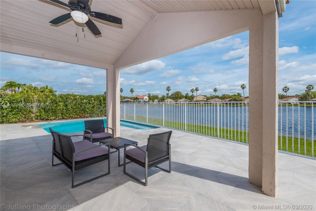 Recently Rented: $3,300 (3 beds, 2 baths, 1856 Square Feet)